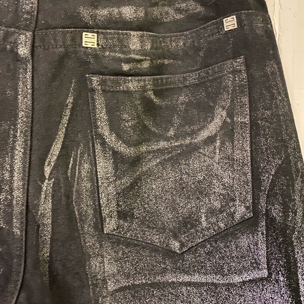 Givenchy - Picture 6 of 15